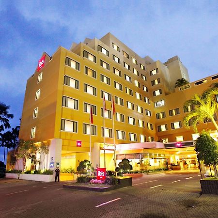 Ibis Malioboro Hotel ยอกยาการ์ตา ภายนอก รูปภาพ