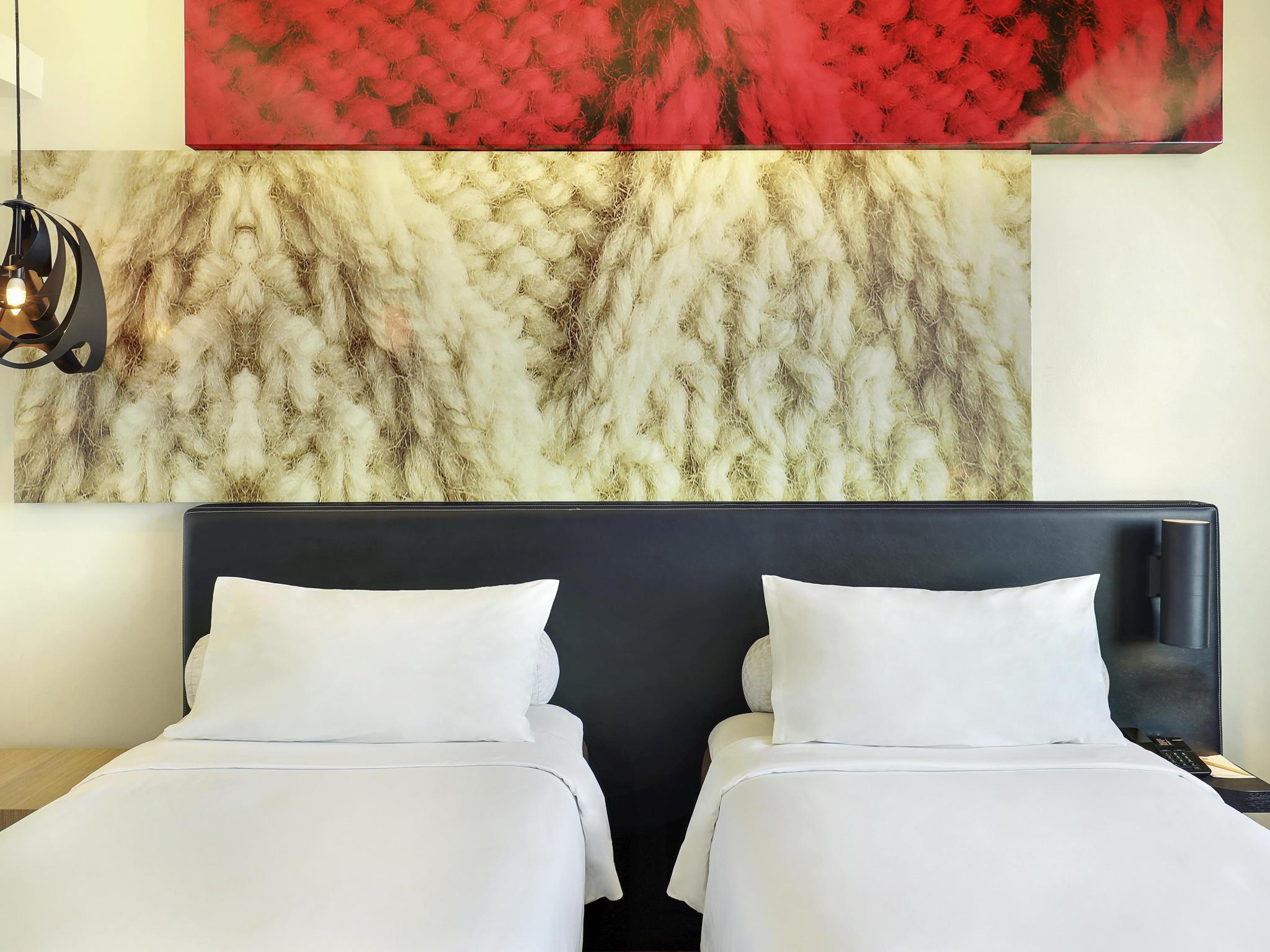 Ibis Malioboro Hotel ยอกยาการ์ตา ภายนอก รูปภาพ