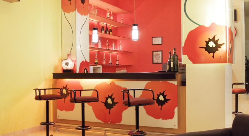 Ibis Malioboro Hotel ยอกยาการ์ตา ภายนอก รูปภาพ