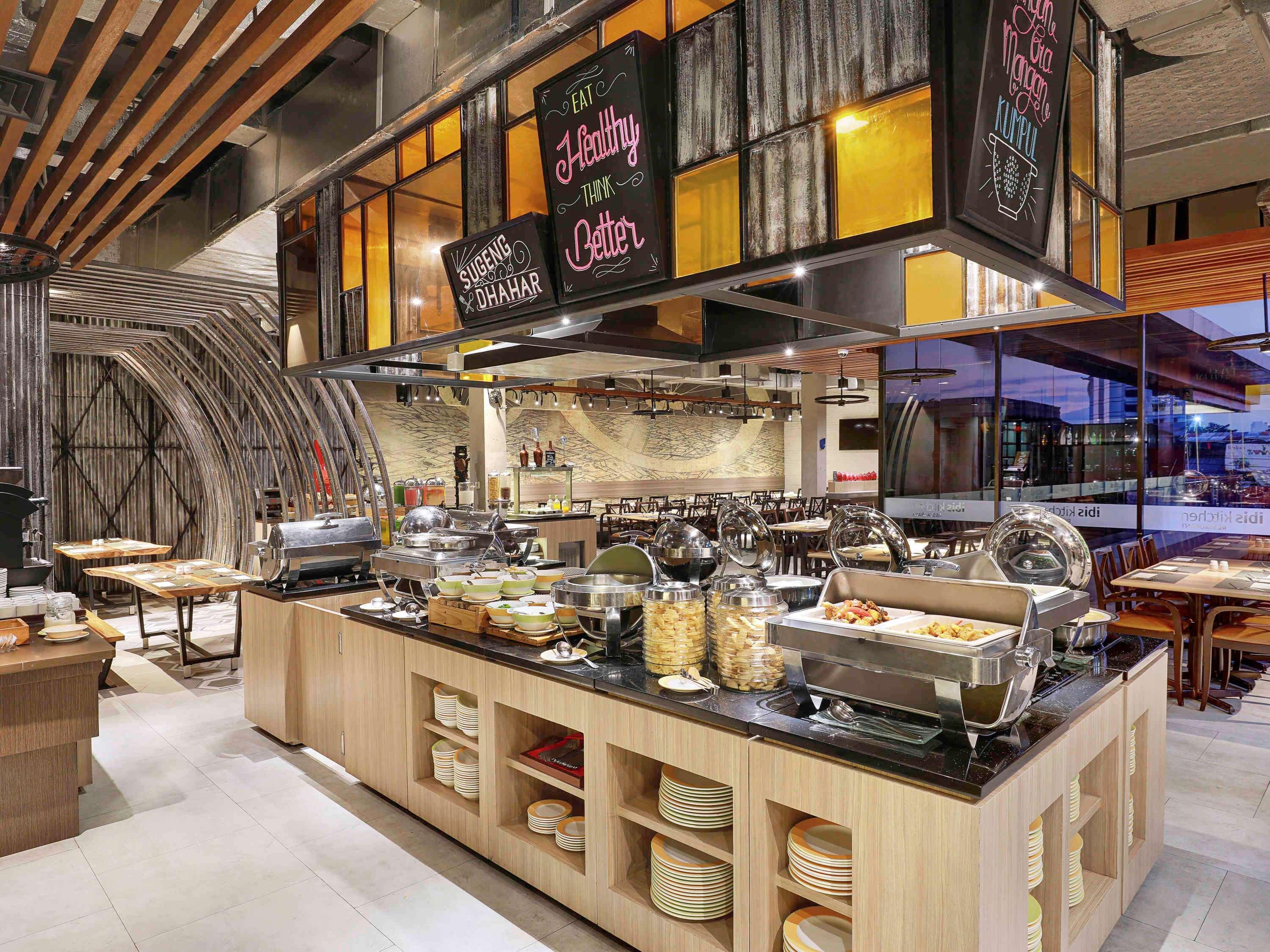 Ibis Malioboro Hotel ยอกยาการ์ตา ภายนอก รูปภาพ
