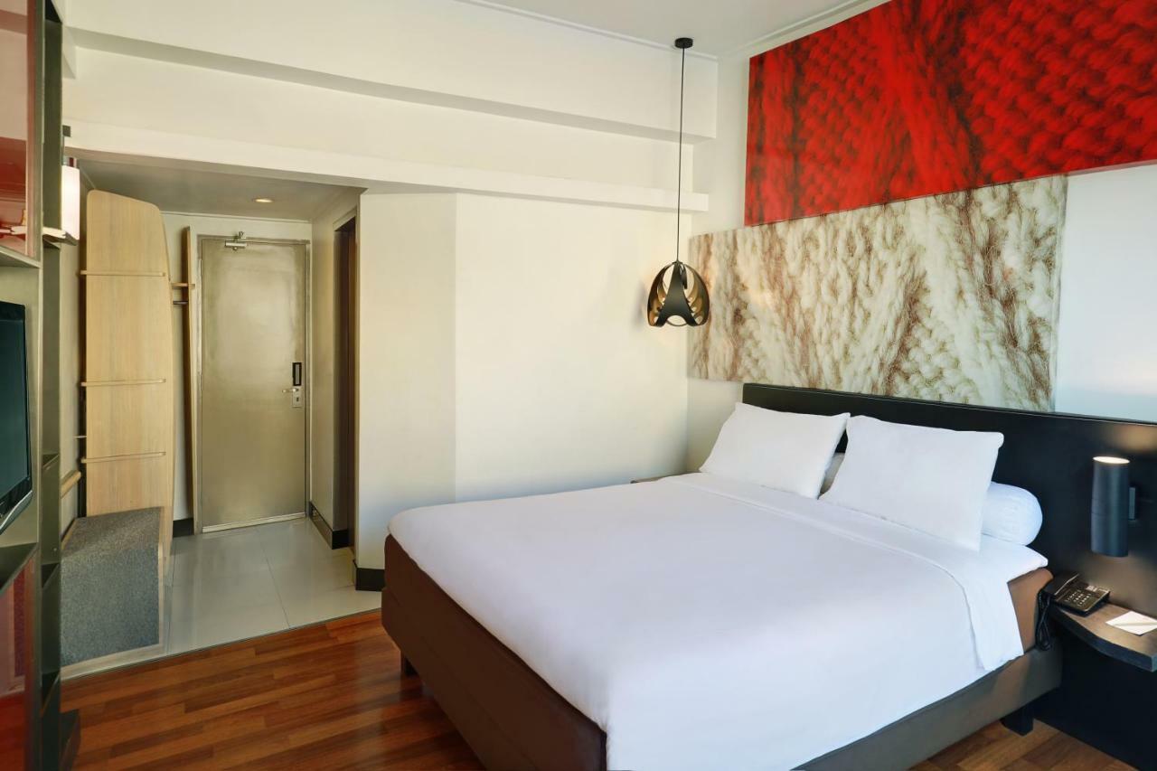 Ibis Malioboro Hotel ยอกยาการ์ตา ภายนอก รูปภาพ